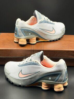 Wmns Nike Shox Turbo+ IV